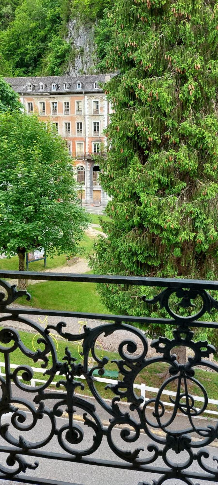 Vaste Appartement, Lumineux, 8 Couchages Eaux-Bonnes Kültér fotó
